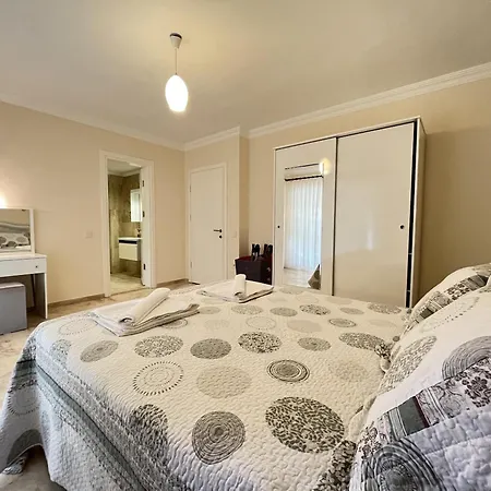 Islamlar 4 Bedroom 9669