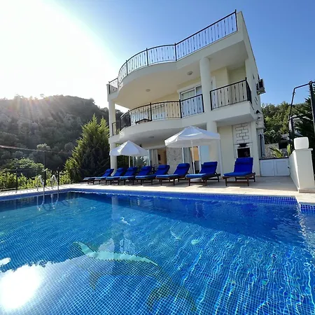Islamlar 4 Bedroom 9669 Kalkan
