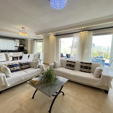 Islamlar 4 Bedroom 9669 Kalkan