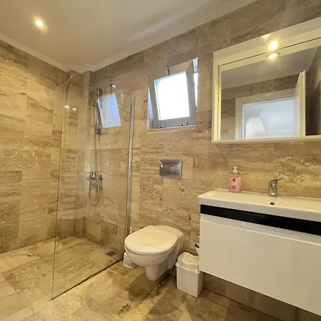 Вилла Islamlar 4 Bedroom 9669