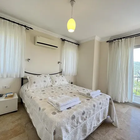 Вилла Islamlar 4 Bedroom 9669 Калкан