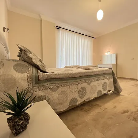 Вилла Islamlar 4 Bedroom 9669 Калкан