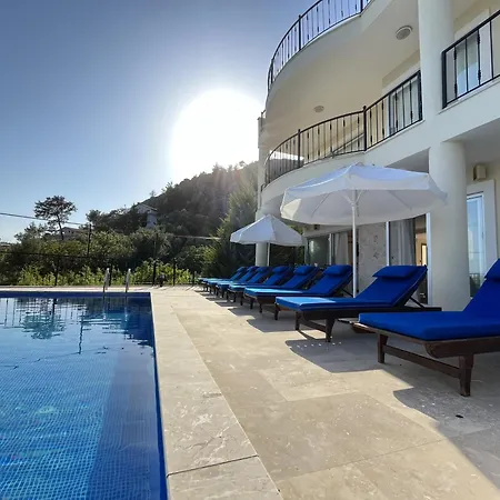 Islamlar 4 Bedroom 9669 Калкан